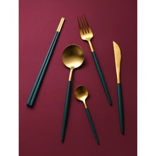 30 Piece Cutlery Set